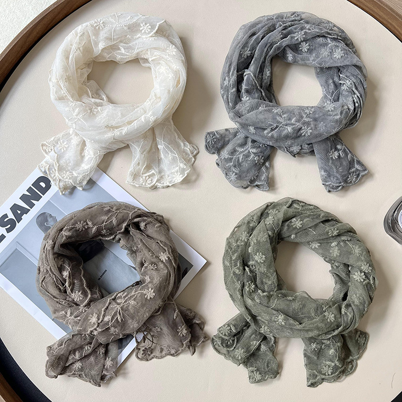 2025 bufandas de punto mujeres nuevas pequeñas delicadas industrias pesadas bordadas de encaje bordadas bufandas de seda larga bufandas al por mayor