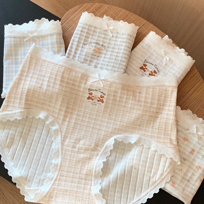 New cute cartoon print girls' mid-low waist cotton hip-hugging elastic comfortable briefs suitable for plus-size girls New cute cartoon print girls' mid-low waist cotton hip-hugging elastic comfortable briefs suitable for plus-size girls