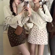 灯芯绒秋冬复古气质温柔点缀小花朵安全裤内衬拉链半身裙短裙