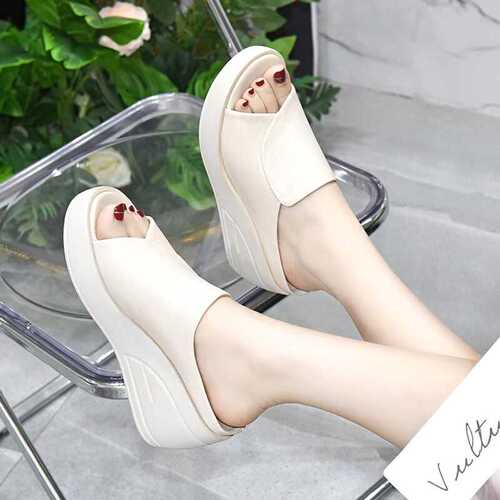 Cross-border foreign trade wedge slippers for women 2025 summer new thick sole thick sole wear flip-flops lightweight non-slip large-size sandals
