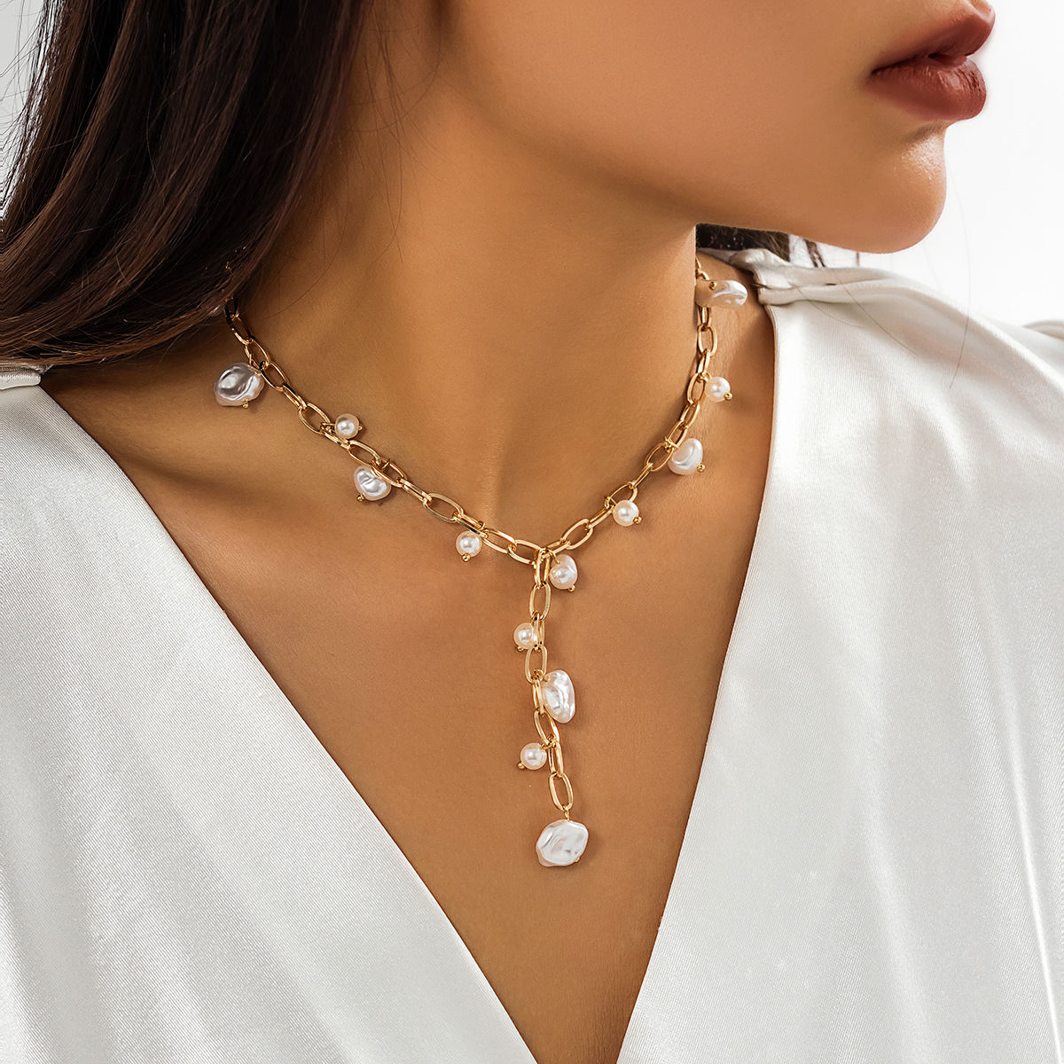 32g Weight Iron Pendant Material Necklace Classification Iron Chain Material 1 Piece Quantity Date, Tea Party Occasion Imitation Pearl, Iron Material Geometric Pattern Women's Gender Plating Design Elegant, Simple Style Style Elegant Simple Style Geometric Imitation Pearl Iron Wholesale Necklace 8