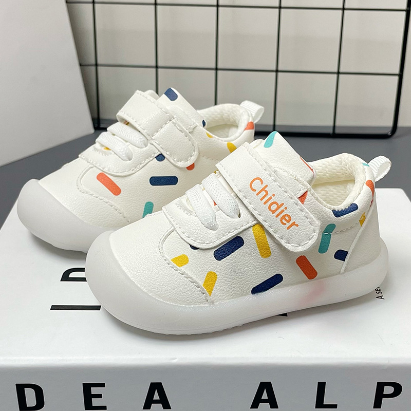 Zapatos de bebé de primavera y otoño para niños zapatos para niños de 1 1 año de edad 2 niños de fondo suave zapatos de bebé para niñas superficie de cuero