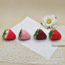 一颗可爱大草莓创意水果立体仿真汽车摆件钥匙扣挂件女生配饰批发