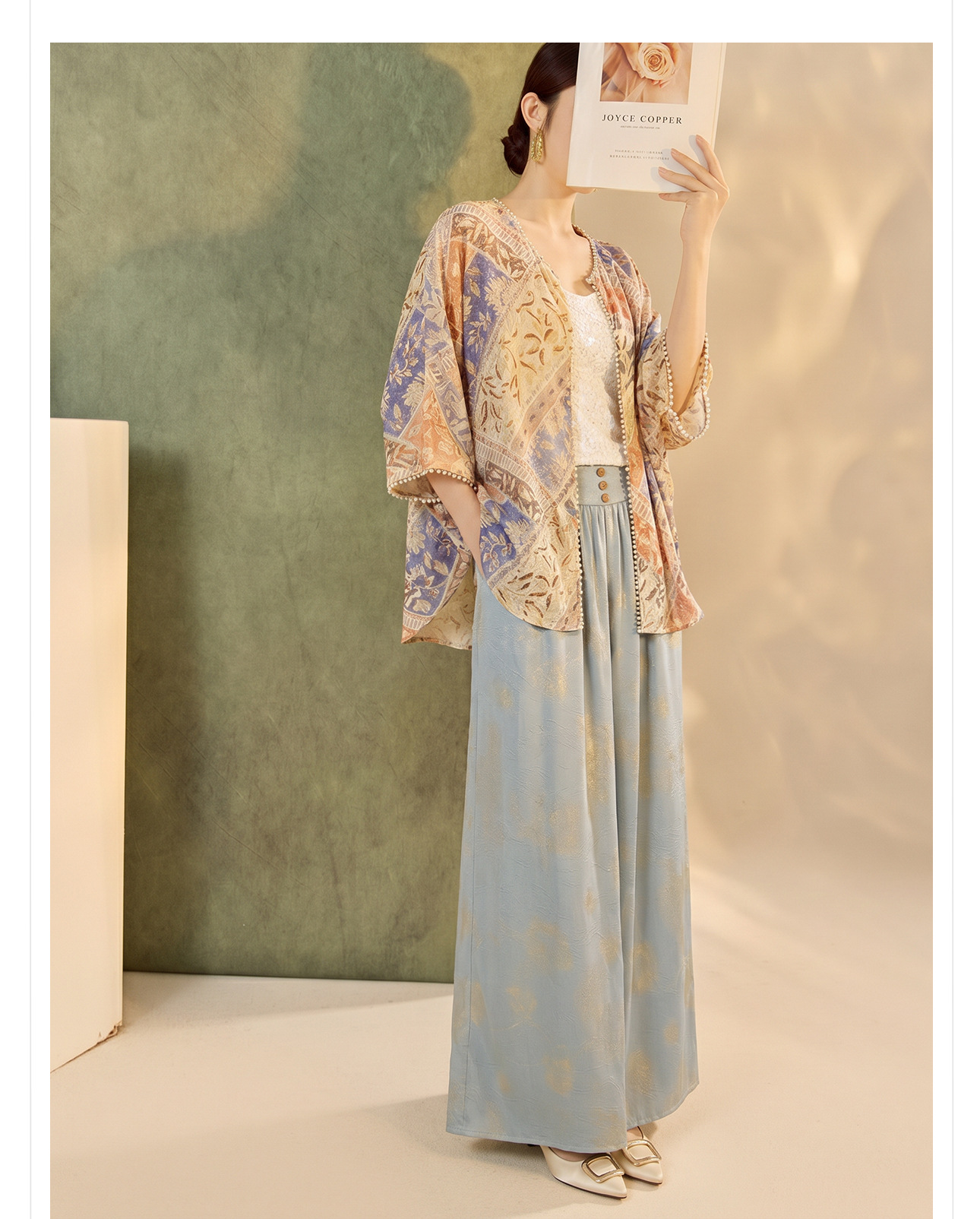 Áo cardigan mùa hè mỏng nhẹ thoáng khí, họa tiết in chống nắng đính cườm, dáng rộng — Xanh da trờicolor, Thái Đường chi tiết 4