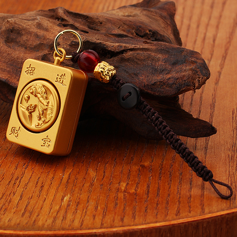 Año de la serpiente, personaje de cabello, colgante de llave, colgante de metal, llave de automóvil para hombres.