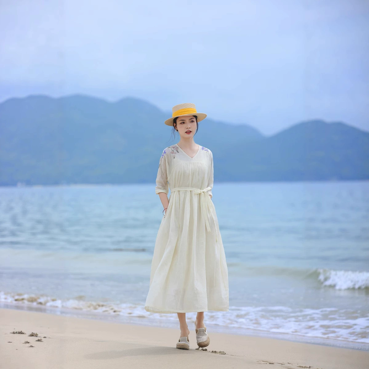 2025 весна и лето новое вышитое платье рами тонкая и элегантная художественная юбка