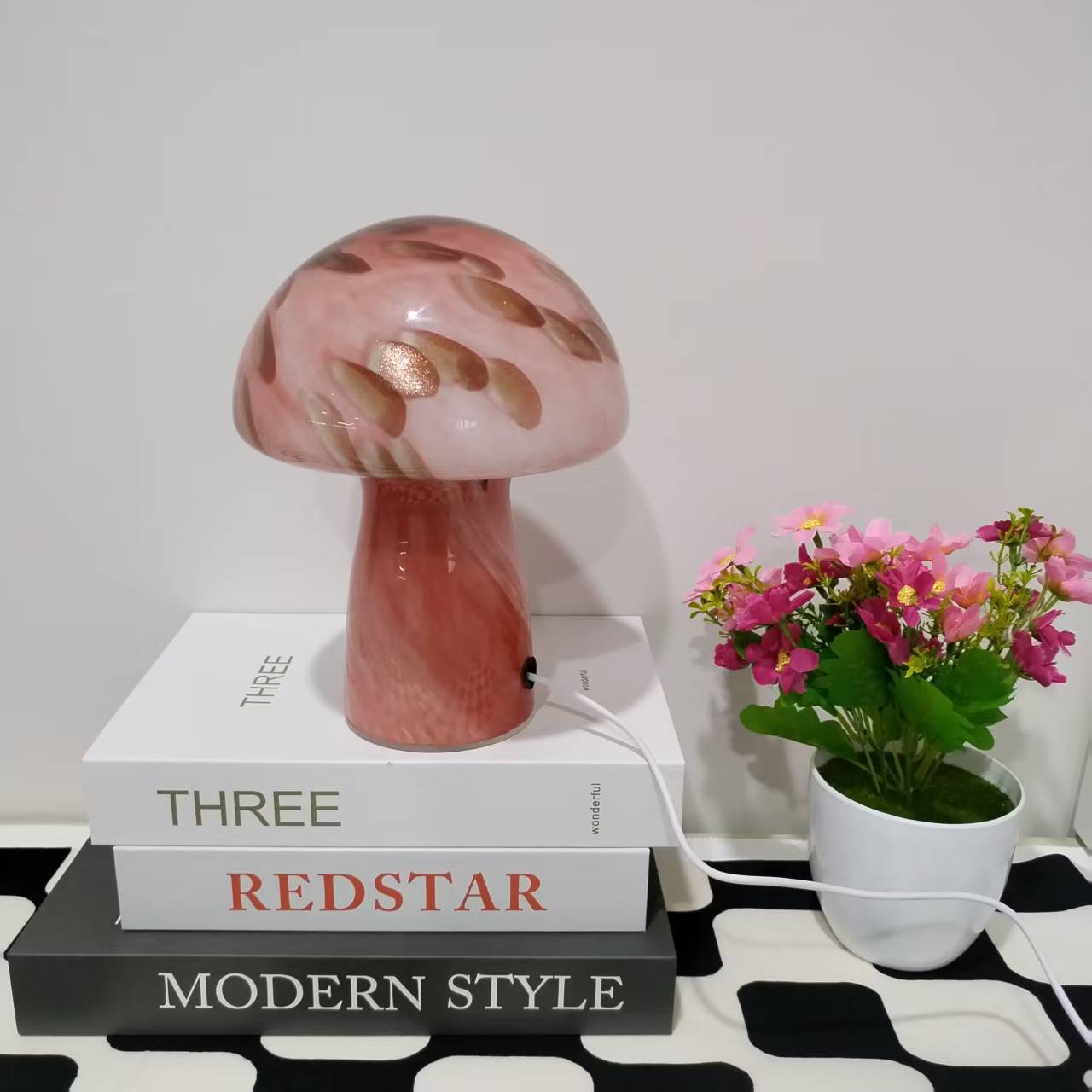 Ins luces nocturnas románticas crema de viento hongos lámpara bolsa de casa red luz roja atmósfera decoración de dormitorio lámpara de cabecera lámpara led