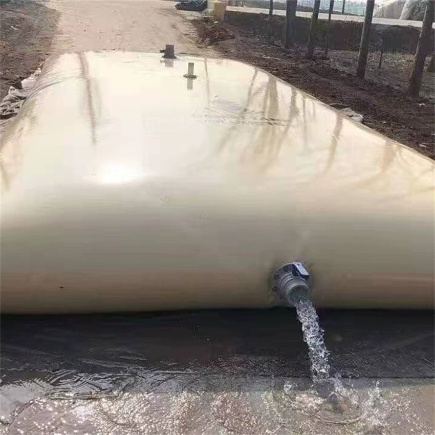 Деревенский контейнер для воды на солнечной энергии