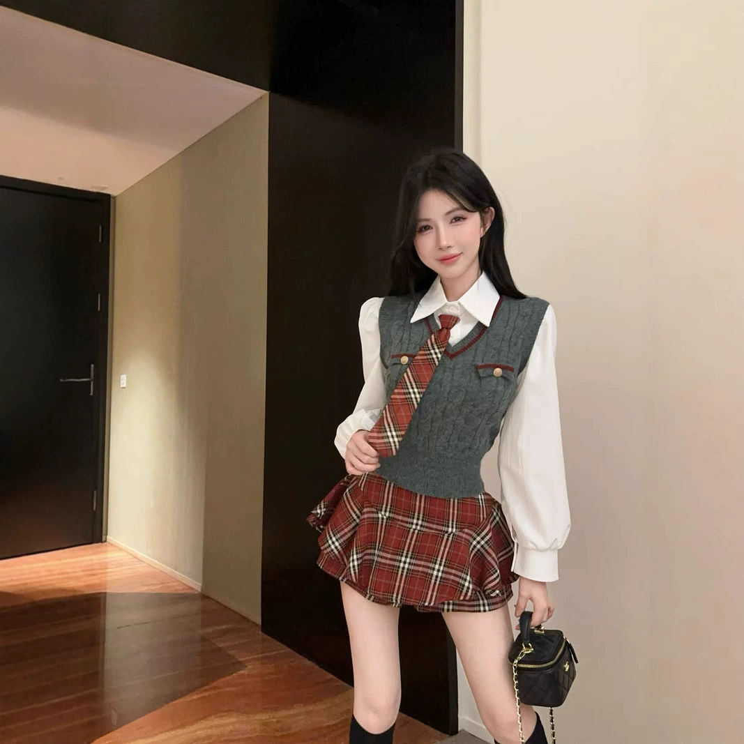 Маленькая Академия ветра юбка женская 2024 осень новая мода горячая девушка жилет рубашка клетка короткая юбка из трех частей