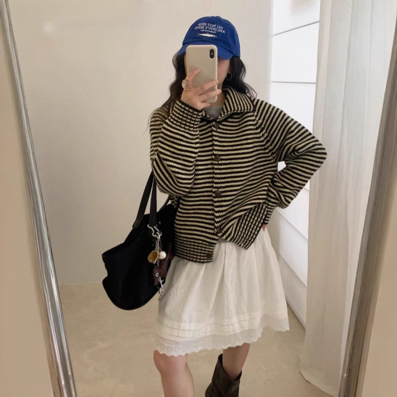 宽松慵懒风撞色条纹翻领长袖针织开衫女秋冬新款软糯立领毛衣外套|undefined