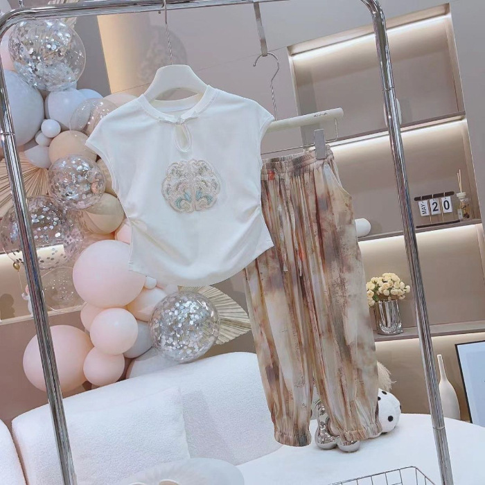 Traje para niñas 2024 verano nuevo estilo de moda nacional sin mangas para niñas de mediana edad y grandes pantalones de chaleco para niños de dos piezas ropa del tesoro femenino verano