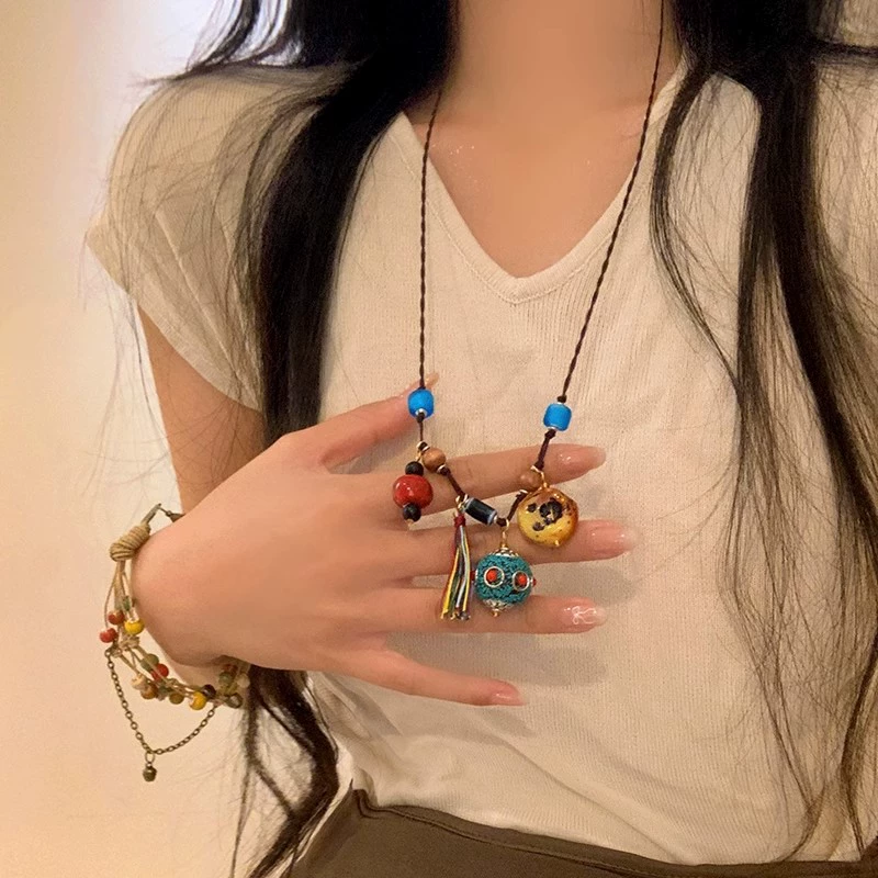 Плетеное керамическое ожерелье из пеньковой веревки в этническом стиле, элитное элегантное нишевое ожерелье в древнем стиле династии Хань с аксессуарами для одежды