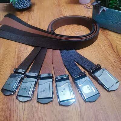 地摊新款男士西藏牦牛皮带印花超纤底腰带无牙扣皮带厂家批发