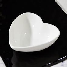 白色釉下彩瓷器愛心餐碗 歐式陶瓷工藝不規則碗 水果碗純色碗尾單