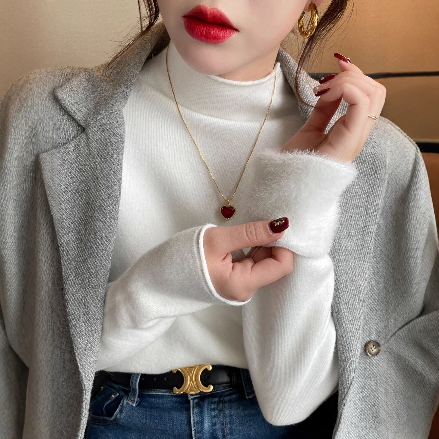 半高领一体绒打底衫毛衣女内搭冬季新款加绒加厚卷边针织衫毛衣