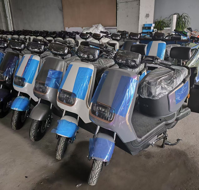 Commuting N1 electric motorcycle, climbing king electric bike, high-quality electric vehicle, foreign trade electric scooter