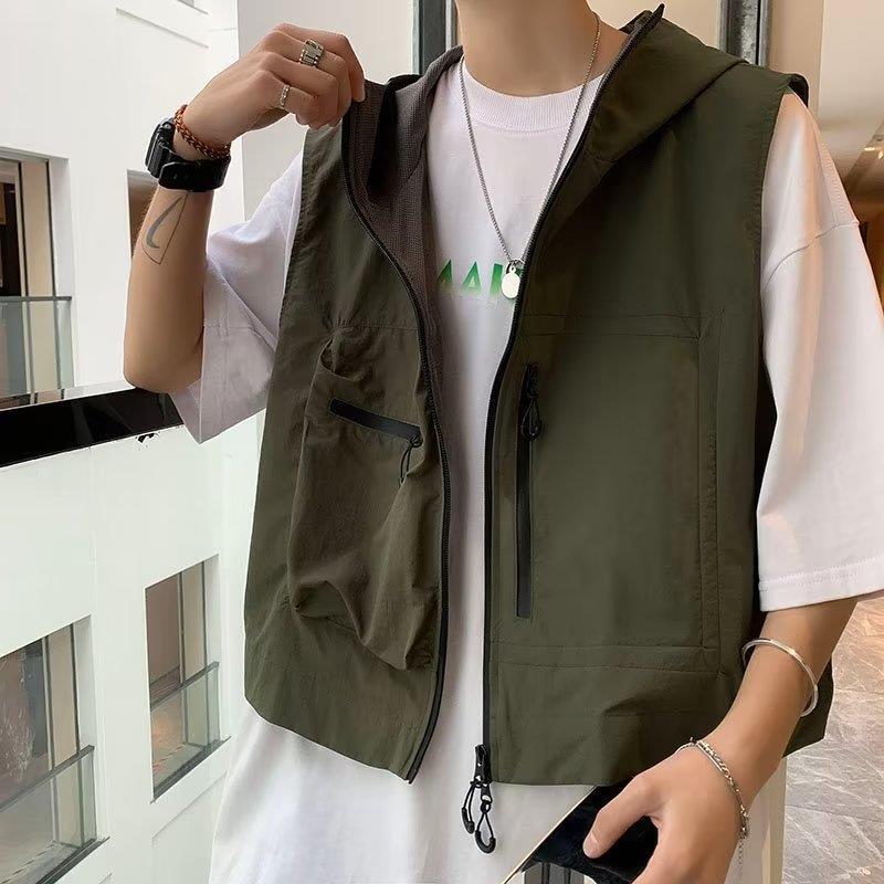 Japanese Style Vintage Tooling Vest Men's Summer Thin Multi-Pocket Sleeveless Vest Clip Fashion Brand Functional Short Jacket Japanese Style Vintage Tooling Vest Men's Summer Thin Multi-Pocket Sleeveless Vest Clip Fashion Brand Functional Short Jacket