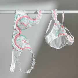 新款中式薄款刺绣蕾丝镂空上托防下垂内衣女甜美纯欲文胸罩套装夏