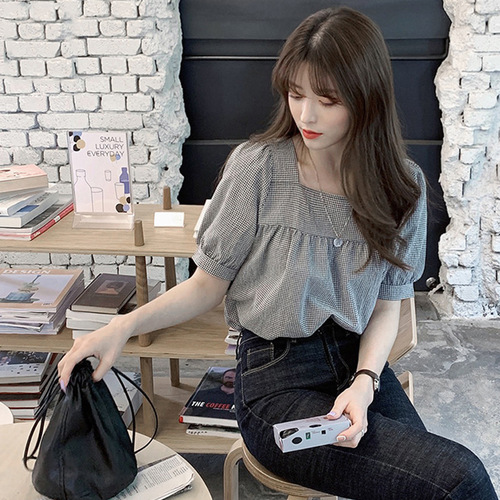 Women's Summer New Arrival Japanese Style Sweet and Youthful Age-Defying Fresh and Versatile Small Checkered Lock Bone Clever Design Top