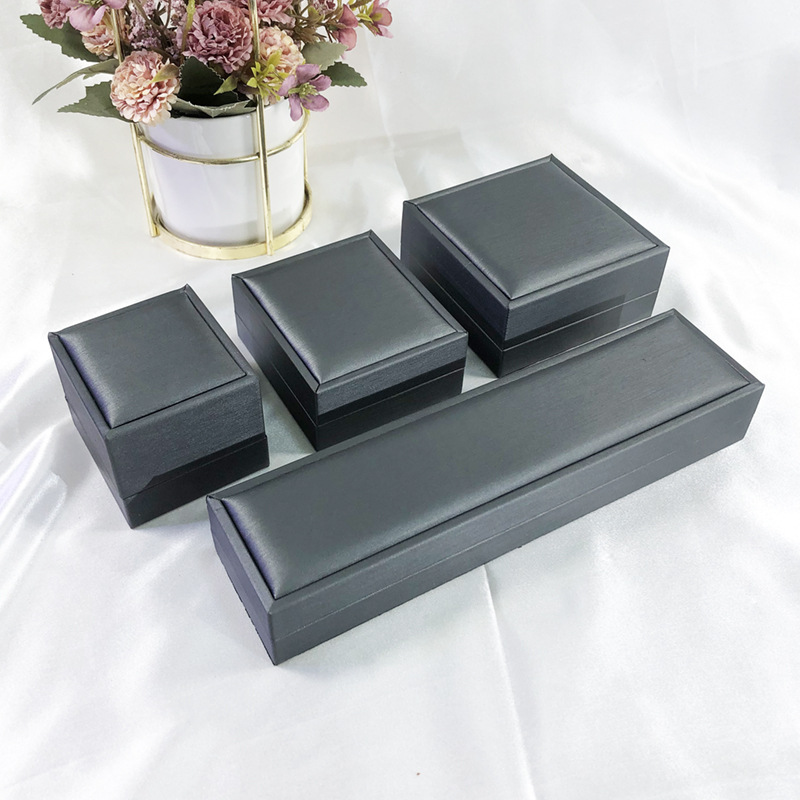 Silver Gray Figure 2.jpg