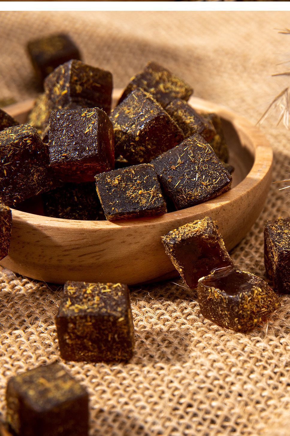 Loquat Herbal Cake with Honeysuckle Licorice and Monk Fruit 1000g Traditional Chinese Wellness Snack for Office and Home in use