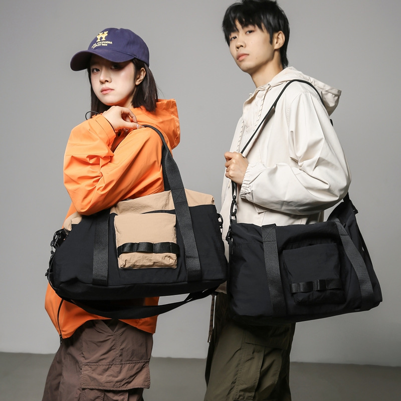 Travel bag for men and women for leisure to go out