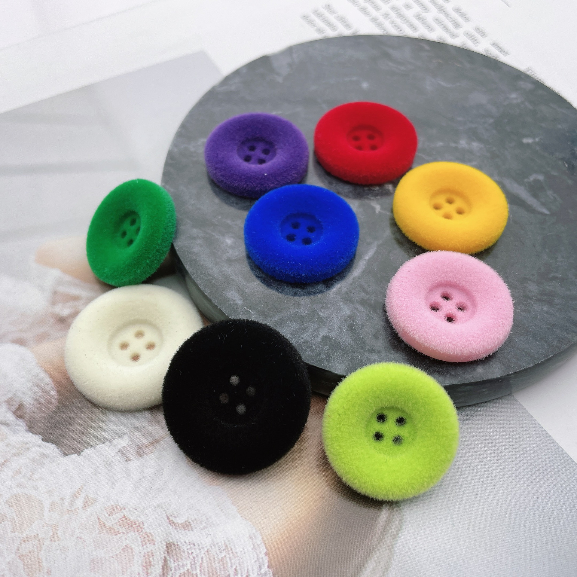 植绒纽扣四眼圆边丝绒扣毛衣开衫外套针织彩色扣子大衣风衣装饰扣