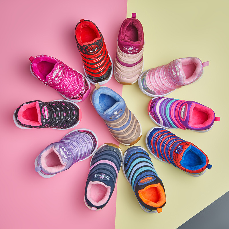 Zapatos deportivos de algodón de pelusa Xiaobo zapatos para bebés con suela suave antideslizante invierno zapatos para niños niñas niñas calentamiento orugas