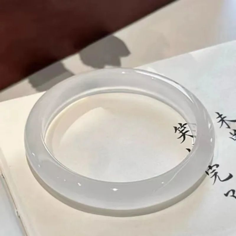 ef6b5689-ae5e-4882-b240-a3180bea92e0.jpe