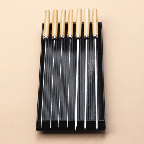 Manufacturer wholesale wooden barbecue skewers with handle stainless steel barbecue needle barbecue fork wooden handle non-magnetic round skewer flat skewer