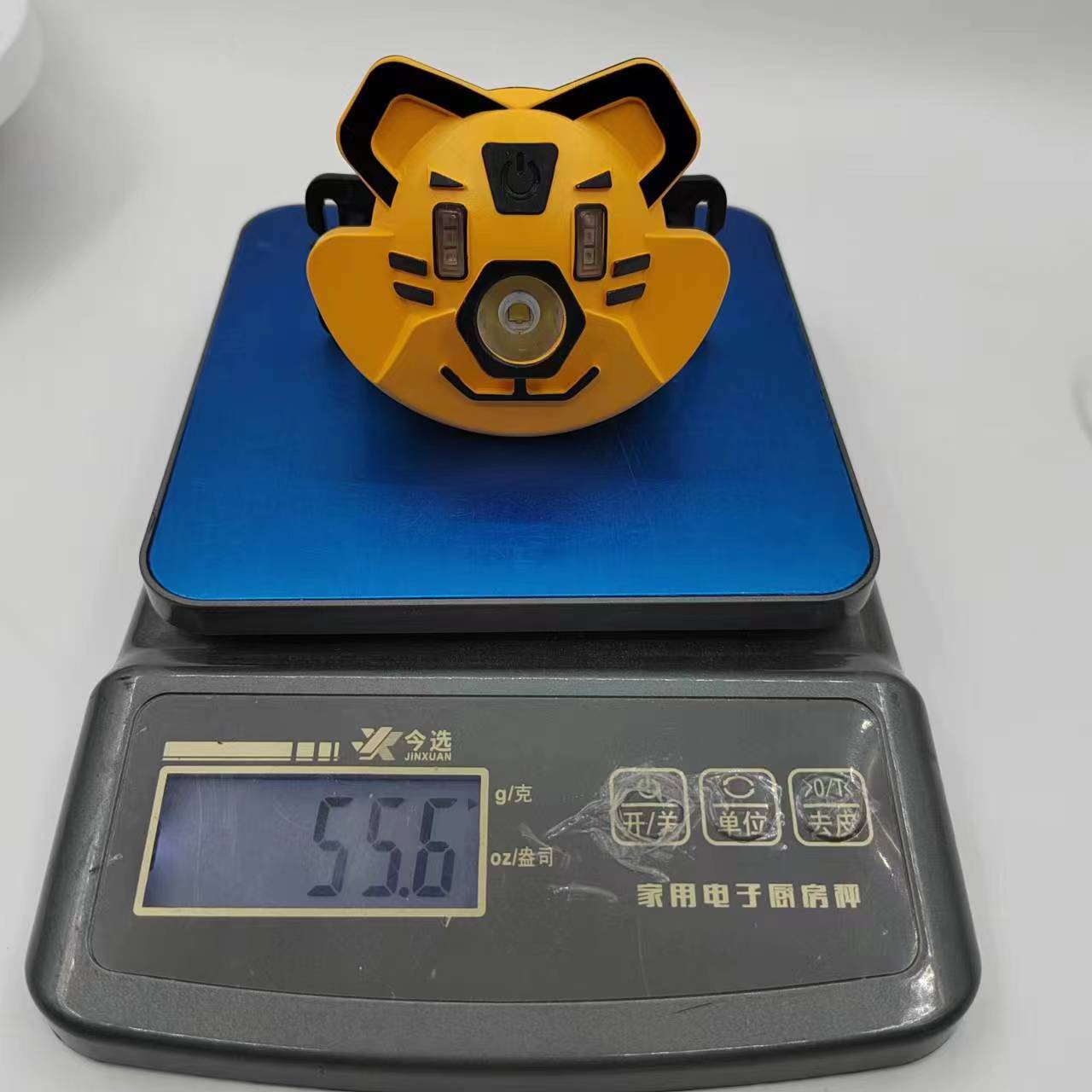 Transfronterizo nuevo faro creativo pequeño Tigre faro al aire libre fuerte luz de iluminación linterna recargable portátil al por mayor