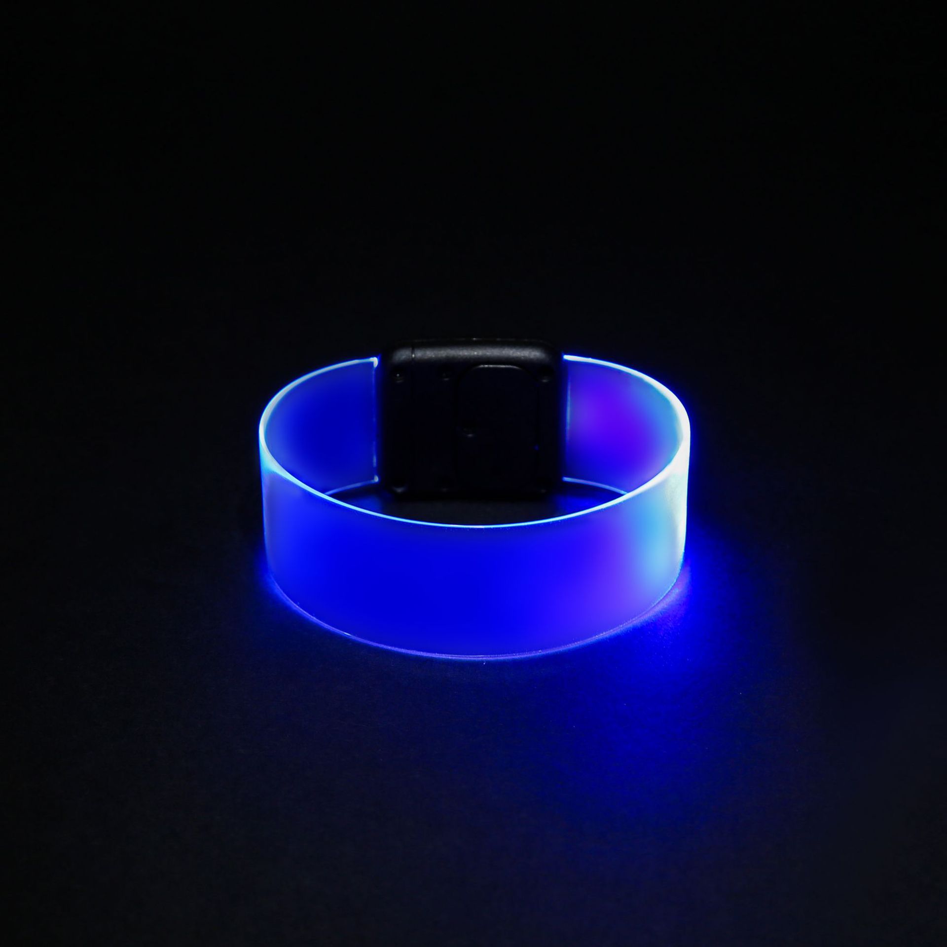 LED pulsera luminosa de magnetismo concierto festival de música atmósfera de animación props pulsera de magnetismo logo pulsera flash