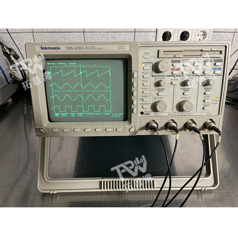 出售租赁 Tektronix 泰克 200 MHz 4 通道 TDS420A 数字示波器