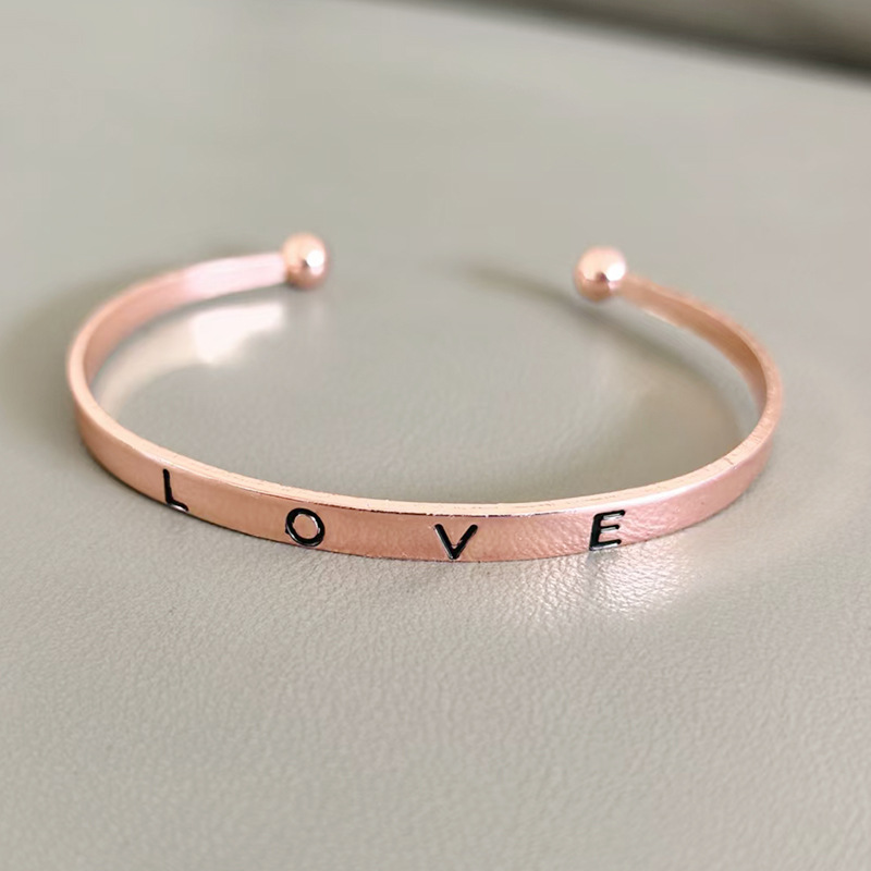 로즈 골드 LOVE 브레이슬릿
