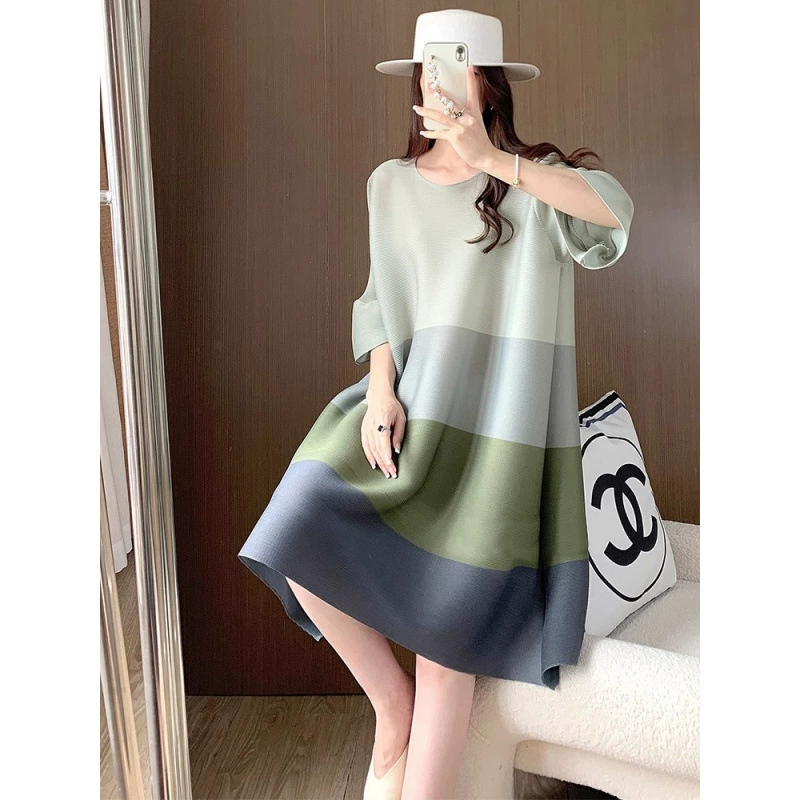 Платье Miyake с цветовым сочетанием, женское, весна 2025, новое, свободного кроя, больших размеров, для полных женщин, беременных, скрывающее живот, плиссированная прямая юбка