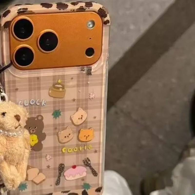 可爱格纹小熊链条适用iPhone17PRO手机壳新款16/15/14/13/12/11|undefined