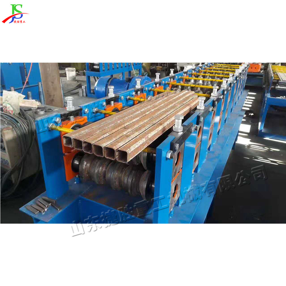 Construcción de tuberías redondas equipos de tuberías cuadradas tuberías de acero desechadas máquina de rodadura cuadrada tuberías de andamios viejos máquina de rodadura cuadrada