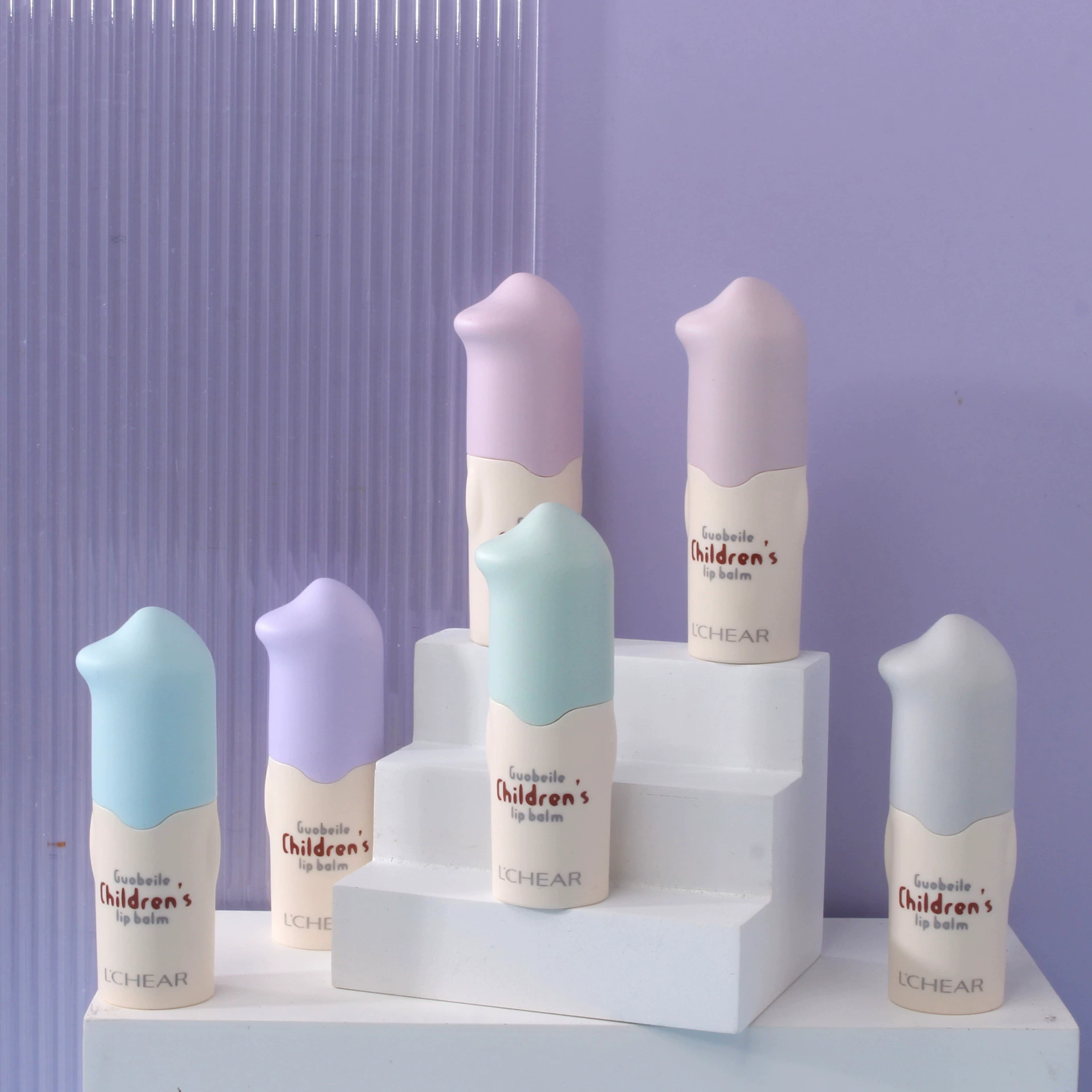 Moisturizing refreshing lip balm