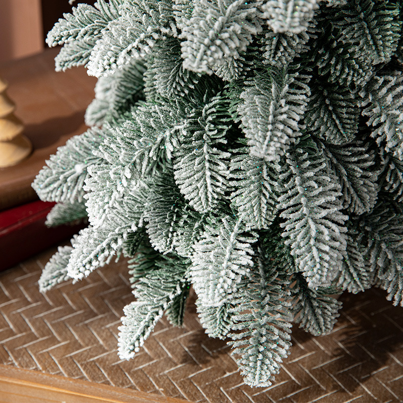 Gangheng árbol de Navidad verde 55cm simulación norbison PE hoja mini flocado decoración del árbol de Navidad árbol de nieve de lujo