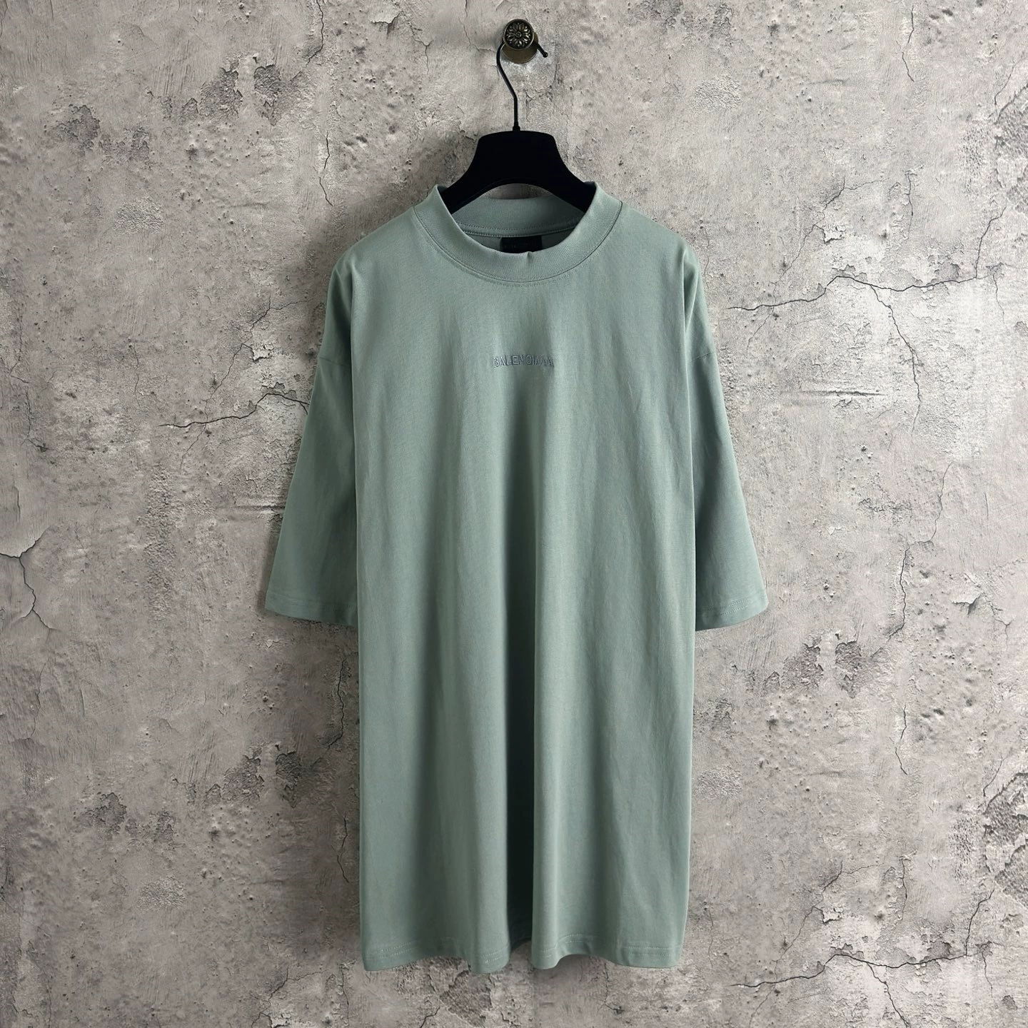 Правильная версия высококачественной футболки B Family 25SS нового стиля с вышитым логотипом на груди и короткими рукавами, свободная для мужчин и женщин 2