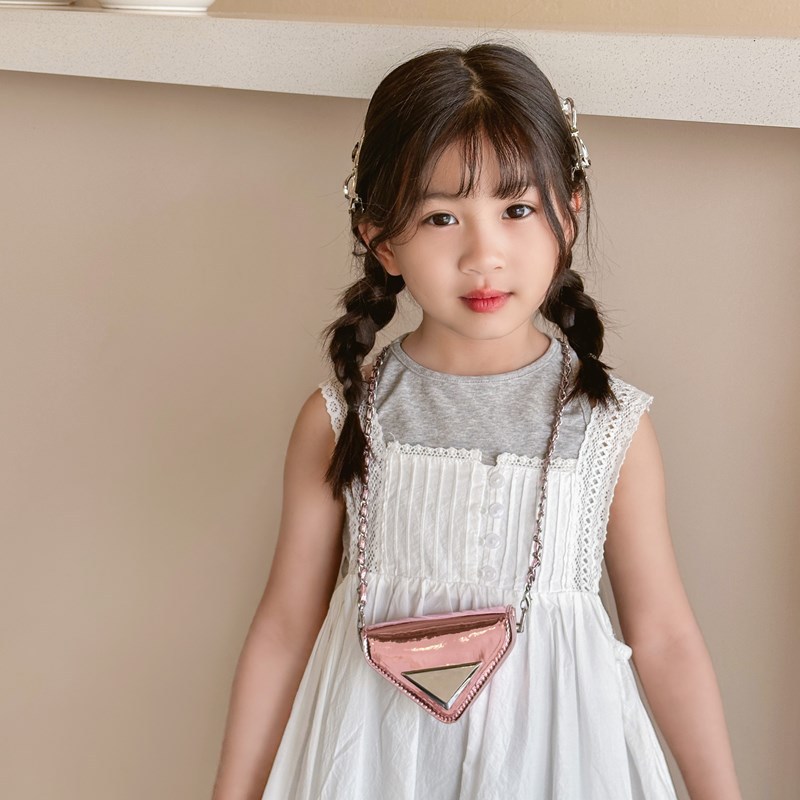 Coreana esmalte brillante mochila de niños triángulo láser bolso de hombro para niños y niñas mini cadena bolso para niños