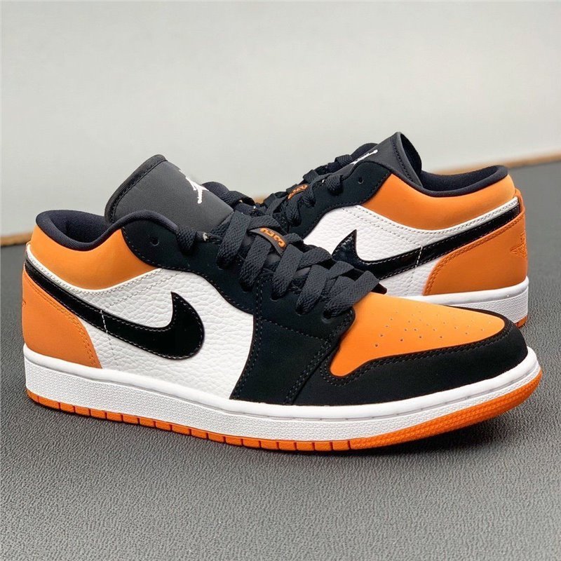 人気の AJ1 黒と紫のつま先ロートップ多用途イン男性と女性のカップルカジュアルキャンパス学生トレンディなスポーツスニーカー aj|undefined