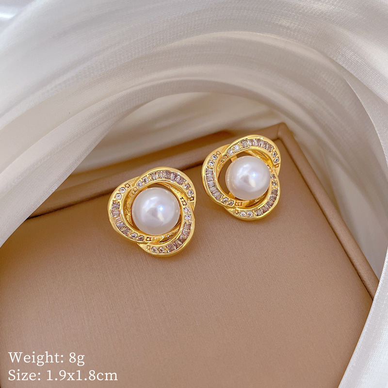 Collana elegante a catena con diamanti da donna gioiello versatile_voghion.com