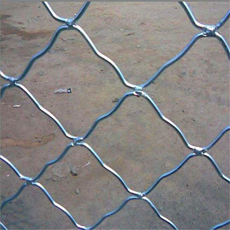 厂家批发镀锌菱形钢丝美格网养殖圈牛羊铁丝网护栏防盗钢丝网围栏