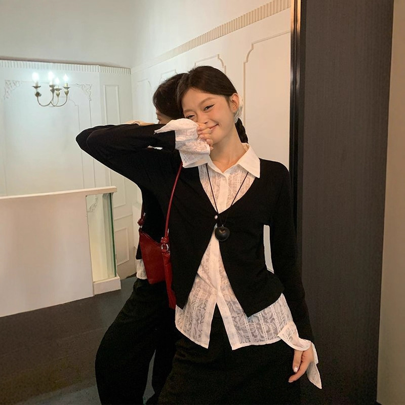Fake Two-Piece Long-Sleeved Shirt for Women Spring & Fall 2025 New Korean Preppy Style Shirt Slimming Look Bell-Sleeved Top Fake Two-Piece Long-Sleeved Shirt for Women Spring & Fall 2025 New Korean Preppy Style Shirt Slimming Look Bell-Sleeved Top