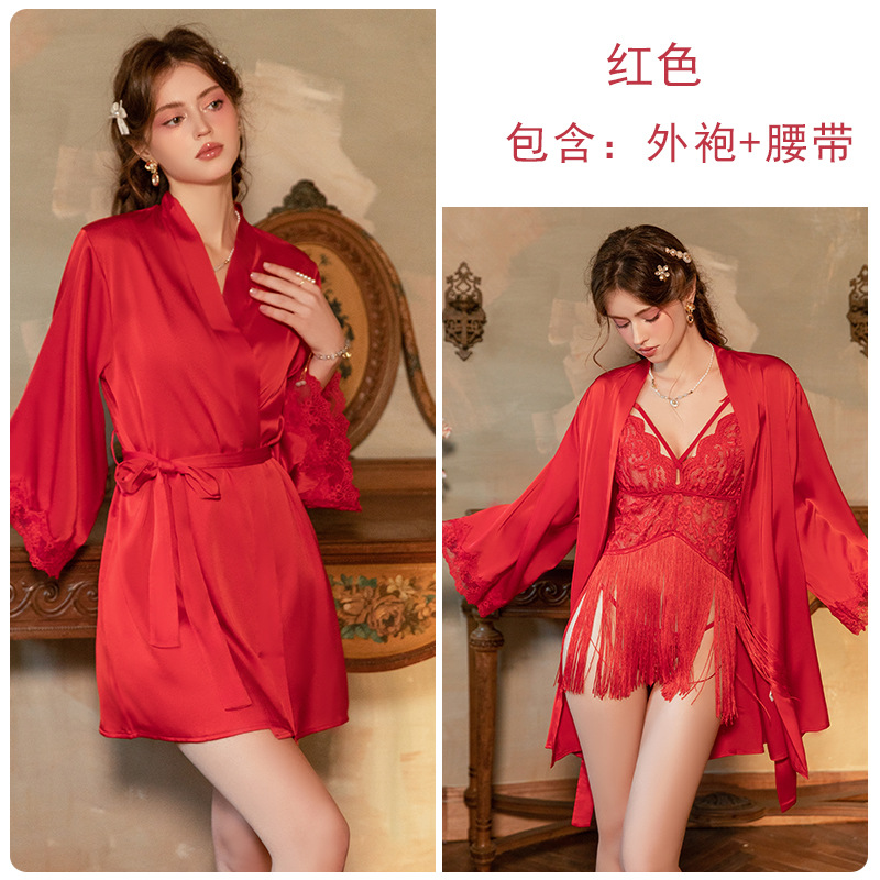 267 red (robe + belt)