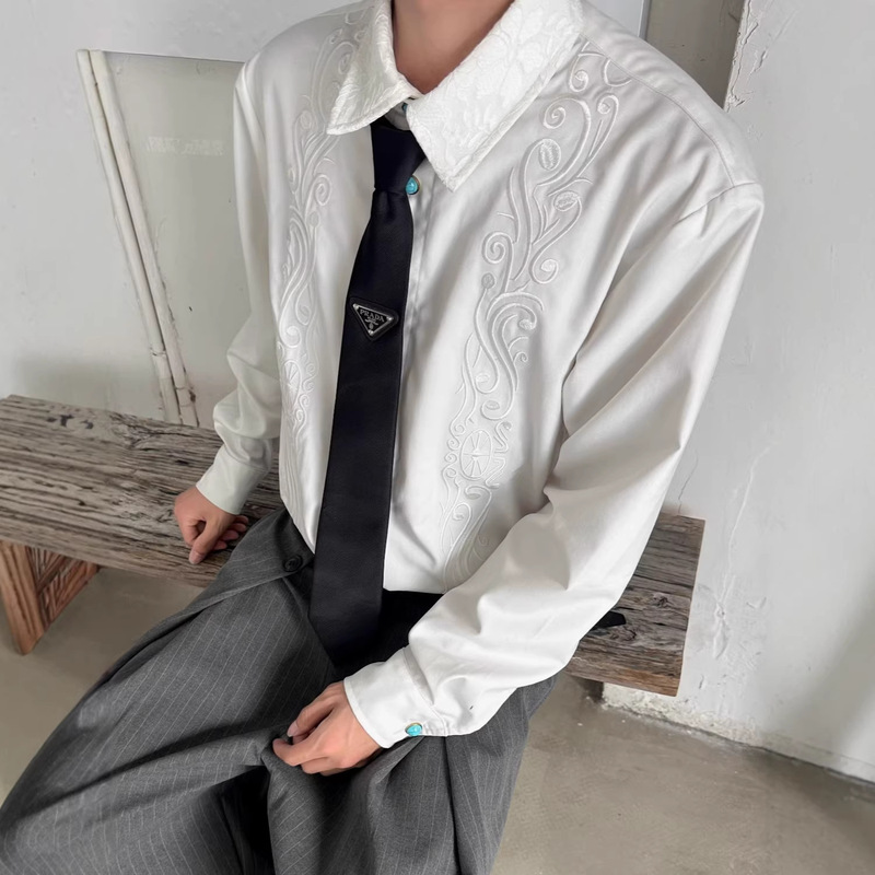 Hollow-Out Lace Collar, Three-Dimensional Embroidered Shirt, Slightly Oversized Cut, Wrinkle-Resistant, Elegant Old Money Style, Versatile Long-Sleeve Fashion Hollow-Out Lace Collar, Three-Dimensional Embroidered Shirt, Slightly Oversized Cut, Wrinkle-Resistant, Elegant Old Money Style, Versatile Long-Sleeve Fashion