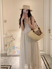 フランスの高級感レースの小さいワンピースの女性の夏の気質はゆったりしています。
