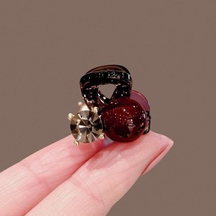 Red pearl mini small grab clip for women's forehead side small clip 2024 new bangs clip rhinestone hair clip hair accessories