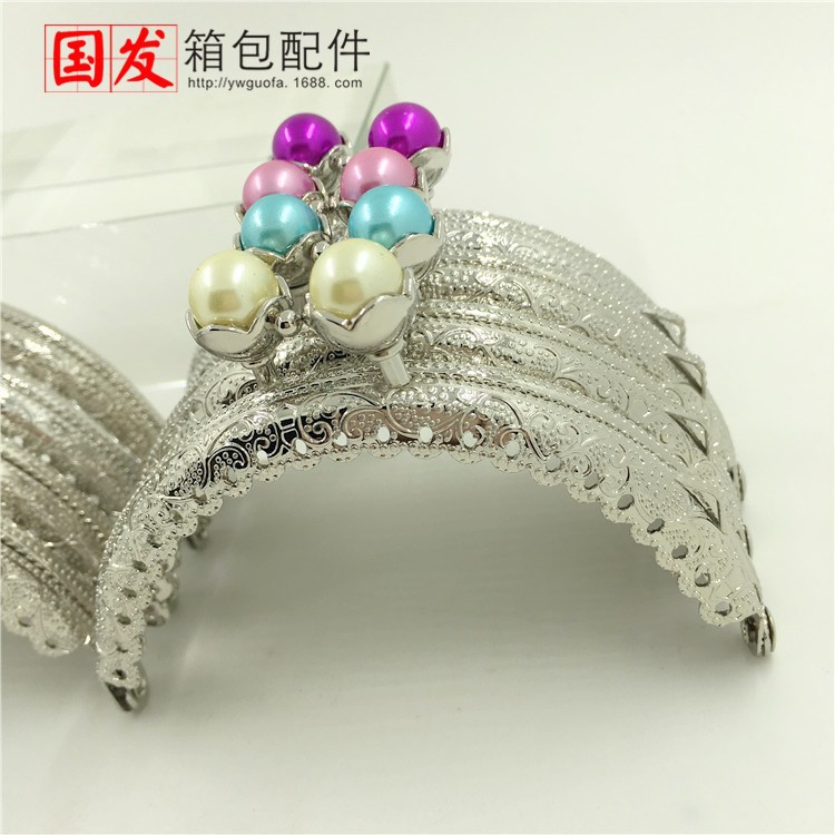 8.5Cm semicircular encaje en relieve cabeza de loto (esferas) oro plata 13 colores opcionales 0106 - YS